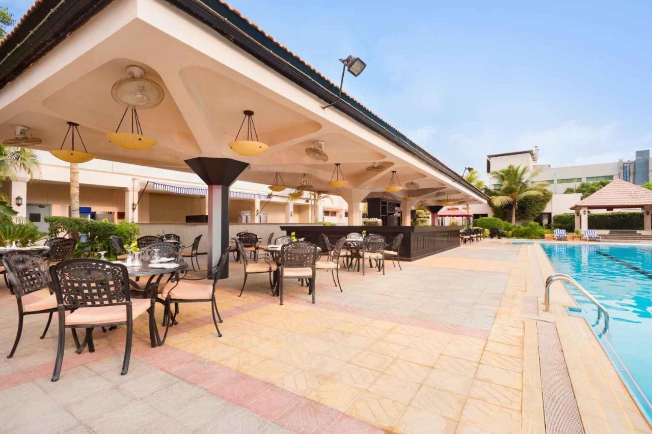 Ramada Plaza By Wyndham Karachi Airport Hotel Luaran gambar